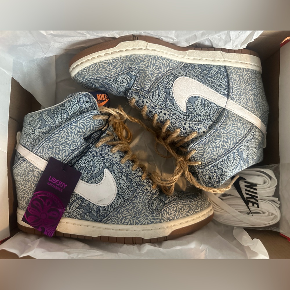 NIKE Dunk Sky Hi Liberty Blue White Linen Wedge Sneakers Size 7.5 pre-owned